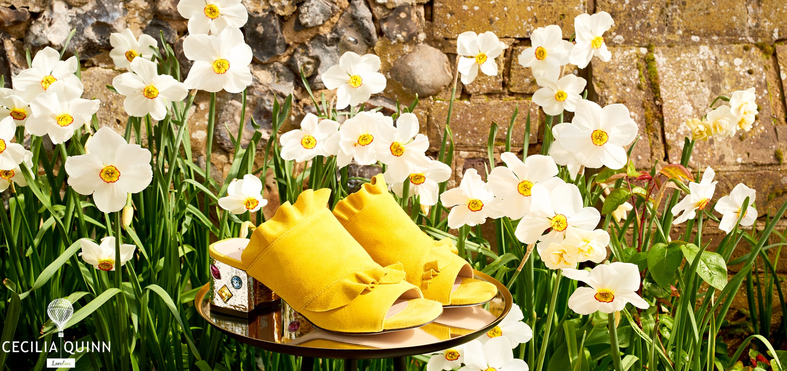 Yellow heels with Daffodils